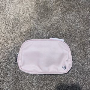Lululemon Everywhere Belt Bag